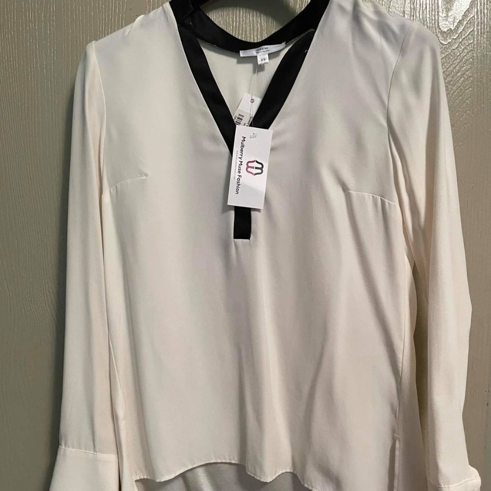 NWT Drew S XS Mulberry Silk White Black Trim Blouse Relaxed